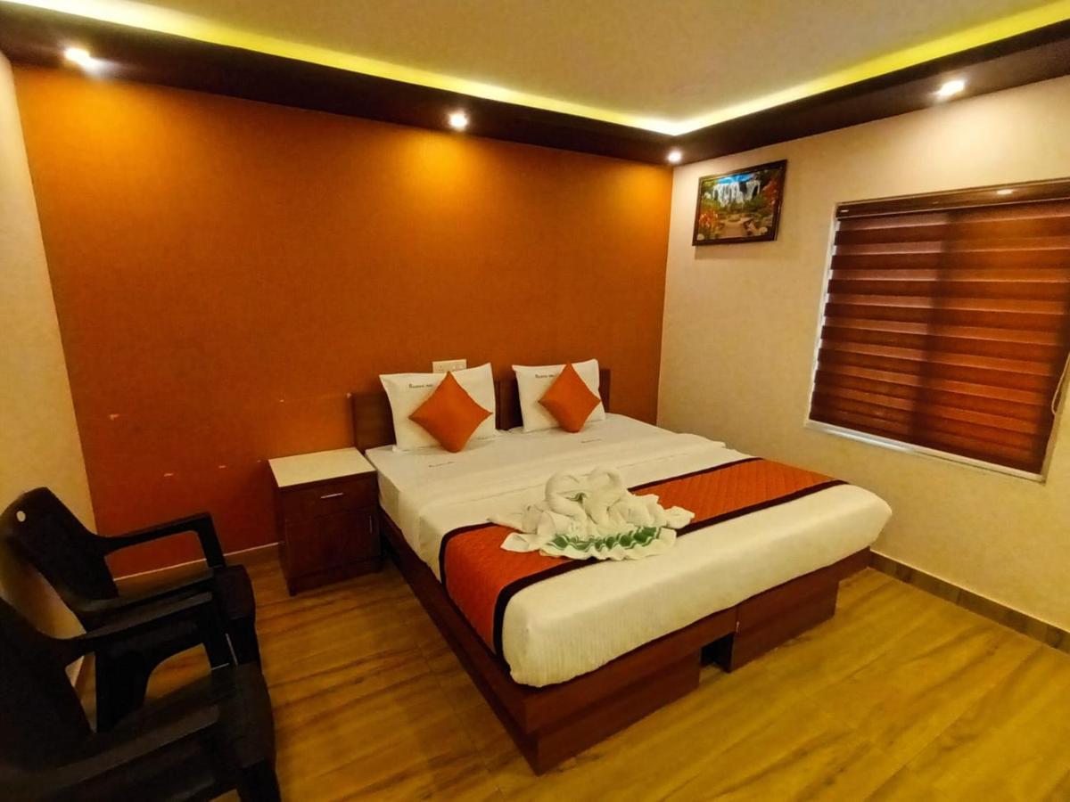Majestic Inn Thiruvananthapuram Exterior foto
