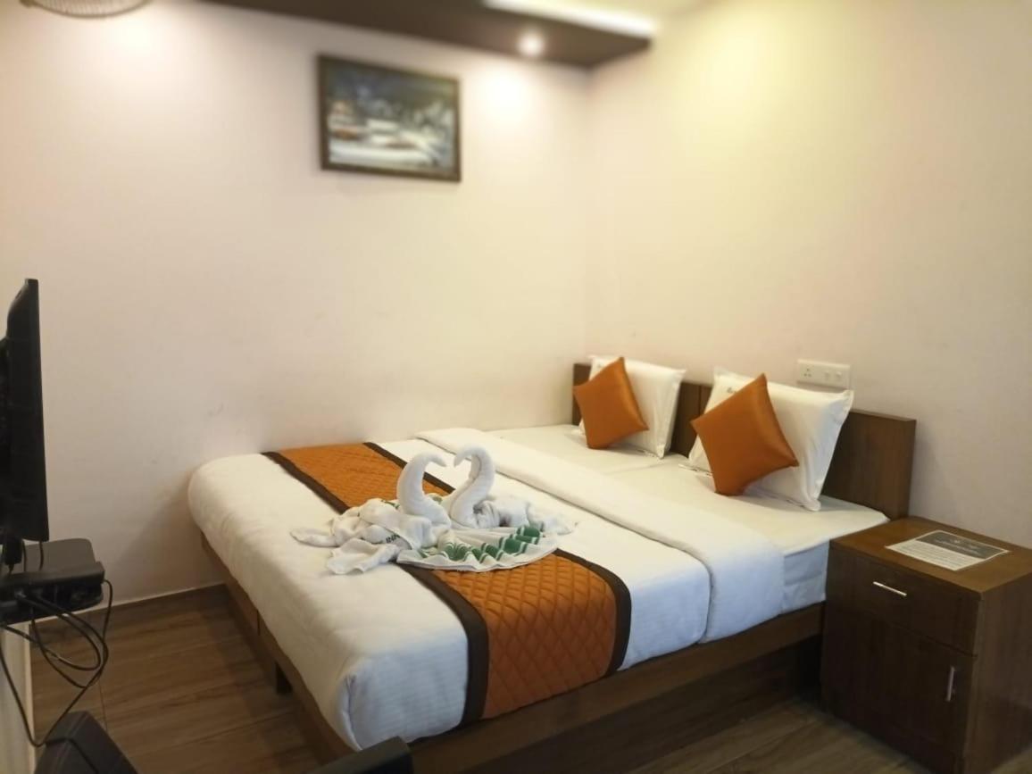 Majestic Inn Thiruvananthapuram Exterior foto